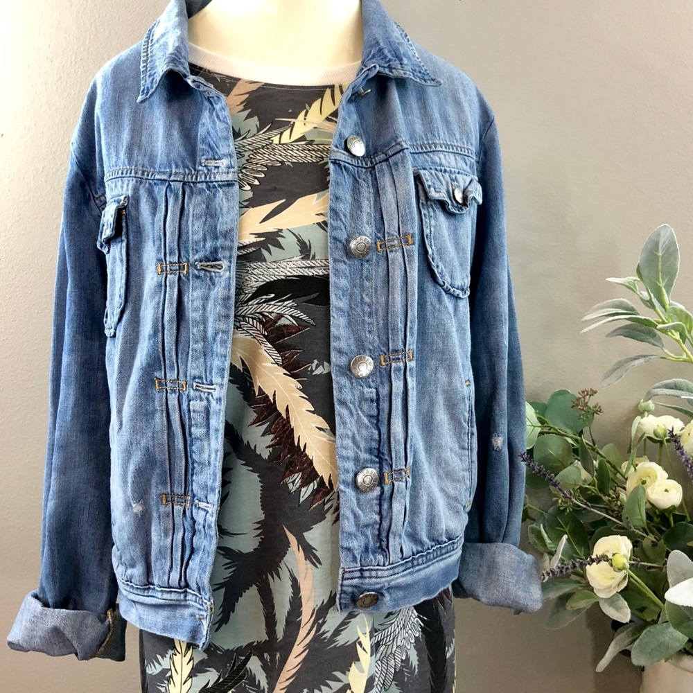 ASOS Curve Blue Ringer Tee Feathers Plus Size 14 X